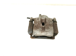 TOYOTA Prius W50 (2015–2020) Front brake caliper 4773047060 - 3