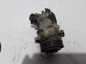 VOLVO V70 III (2007–2017) A/C compressor 31469968 - 4