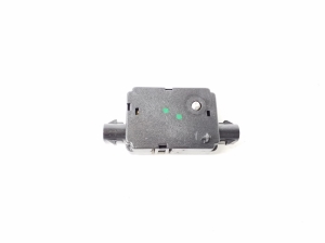 BMW 5 SERIES F07 (2009–2017) Antenna amplifier 9185474 - 4