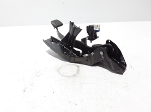 VOLVO V70 III (2007–2017) Piduripedaal 31317320 - 2