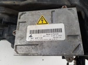 AUDI A4 B7 (2004–2008) Esituli ja selle osad 8E0941004AM - 2
