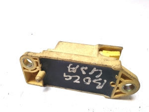 Volkswagen Bora (1998–2005) Airbag sensor IJ0909606M - 2