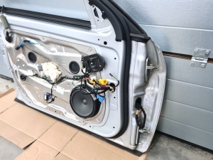 Mercedes Benz E-Class W212 (2009–2015) Front door and its parts - 3