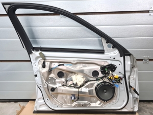 Mercedes Benz E-Class W212 (2009–2015) Front door and its parts - 4
