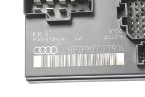 AUDI A4 B7 (2004–2008) Light control module 8E0907279K - 4