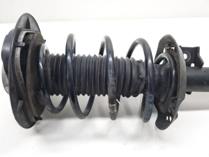 Mercedes Benz E-Class W212 (2009–2015) Stoßdämpfer vorne A2123200438 - 3