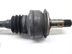 Mercedes Benz E-Class W212 (2009–2015) Tagumine veovõll ja selle osad A2113570091 - 2