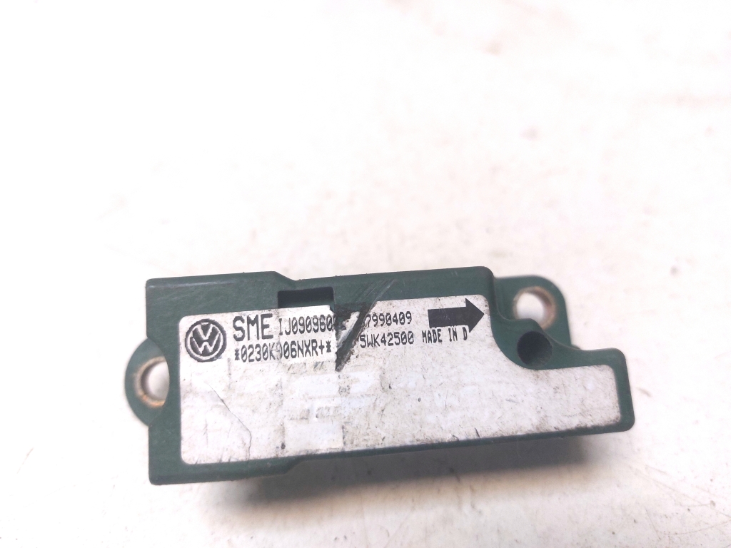 Volkswagen Beetle (1998–2011) Airbagsensor IJ0909606L Volkswagen Beetle (1998–2011) Airbagsensor IJ0909606L