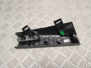 Ford Mustang Mach-E Mach-E (2020–2026) Salongi muu osa LJ8BR04292A - 4