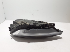 VOLVO XC60 (2017–2026) Esituli 32342514 - 2