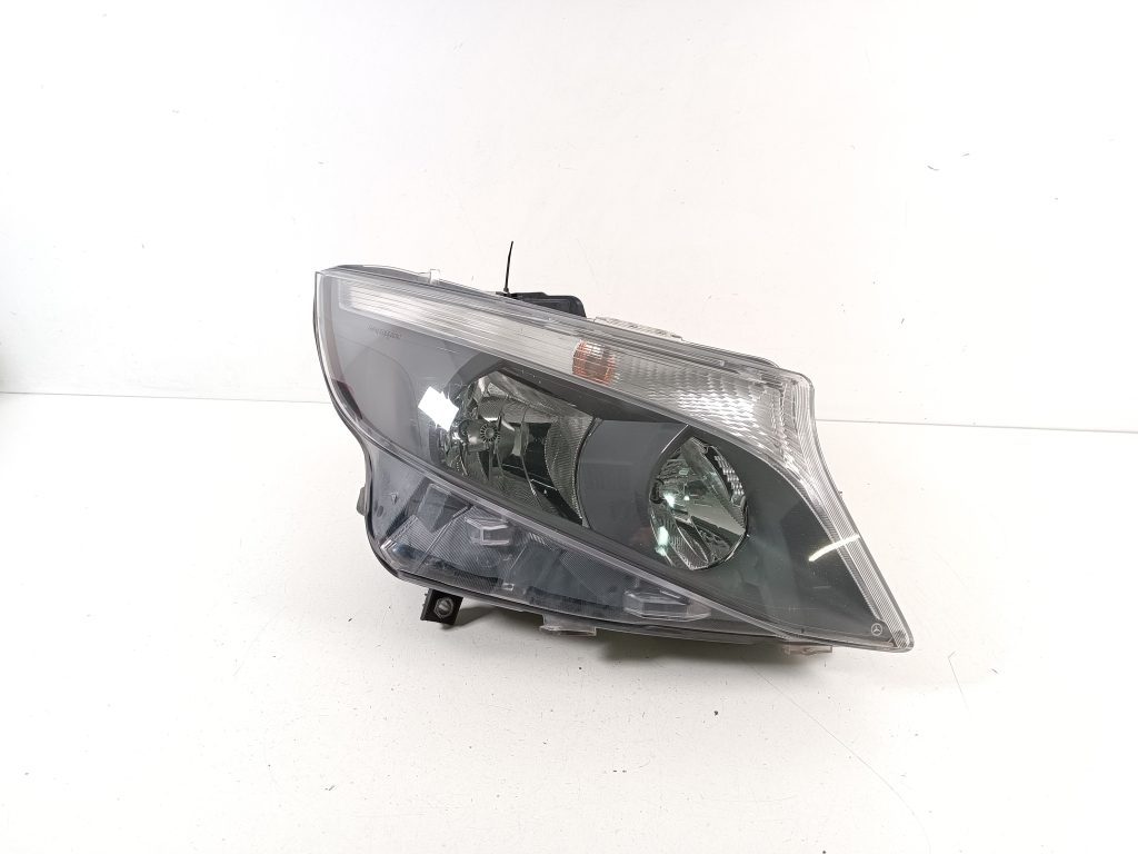 Mercedes Benz Vito 447 (2014–2026) Esituli A4479065900 Mercedes Benz Vito 447 (2014–2026) Esituli A4479065900