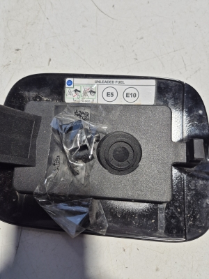 FIAT Panda (2012–2026) Fuel filler cap - 3