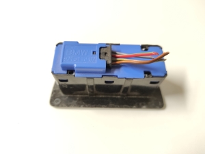 BMW 5 SERIES F11 (2010–2017) Trunk opening switch 927511902 - 2