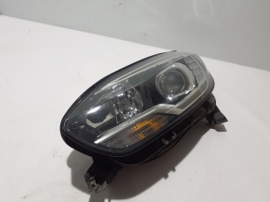 RENAULT Scenic (2016–2026) Esituli 260607230R - 5