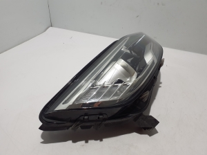 RENAULT Scenic (2016–2026) Scheinwerfer vorne 260100943R - 5