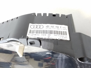 AUDI A8 D3 (2002–2010) Kombiinstrument 4E0920950P - 5