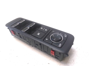 Front door glass switch - 8943048100