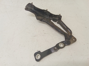 Tesla Model 3 3 (2016–2024) Trunk lid hinge 109282000E - 4