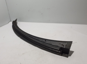 RENAULT Scenic (2016–2026) Grille d’auvent (garniture du mécanisme d’essuie-glace) 668114330R - 2