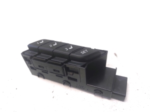 Priekšējā sēdekļa vadības bloks - 15D395R