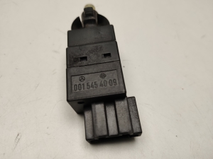 Mercedes Benz E-Class W211 (2002–2009) Bremslichtschalter A0015454009 - 3