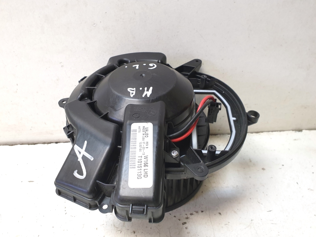 Mercedes Benz ML-Class 166 (2011–2015) Salongi puhuri mootor T1015113G Mercedes Benz ML-Class 166 (2011–2015) Salongi puhuri mootor T1015113G