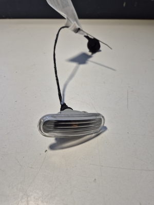 Front fender turn signal - 51942933