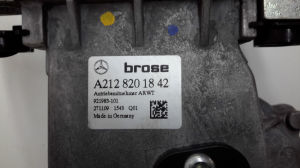 Mercedes Benz E-Class W212 (2009–2015) Heckklappe Zuziehhilfe A2128201842 - 2