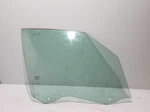 RENAULT Scenic (2016–2026) Esiukse klaas 803007502R - 2
