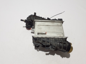 VOLVO XC60 (2017–2026) Vahejahuti radiaator 8641466 - 2