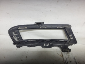 Volkswagen Golf VII (2012–2026) Esikaitseraua udutule katte kinnitus 5G0853211F - 2
