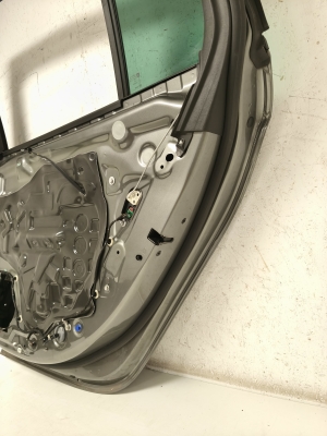 Opel Insignia (2017–2026) Tagumised küljeuksed - 2