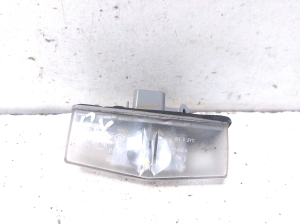 Éclairage de plaque d’immatriculation - A045053