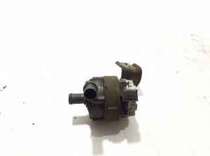   Pompe à eau auxiliaire  - 210100117R 