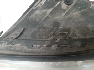 VOLVO XC70 (2007–2016) Headlight 31214348 - 3