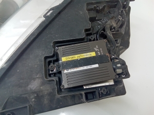 VOLVO XC70 (2007–2016) Headlight 31214348 - 9