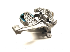 Mercedes Benz EQE V295 (2022–2026) A/C compressor bracket A2978306502 - 2