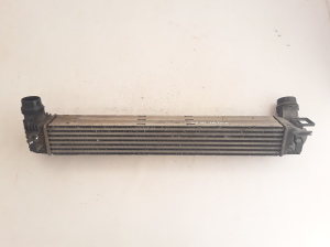   Intercooler radiator 