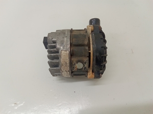 Mercedes Benz S-Class 217 (2013–2026) Auxiliary water pump A0005003000002 - 2