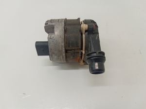 Mercedes Benz S-Class 217 (2013–2026) Auxiliary water pump A0005003000002 - 5