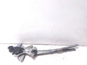 TOYOTA Avensis Verso M2 (2001–2009) Aizmugurējo durvju logu pacēlājs 8572044050 - 2