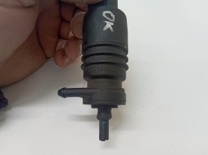 Mercedes Benz E-Class W211 (2002–2009) Front windshield washer pump PA6GBGF30 - 2