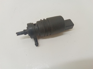 Mercedes Benz E-Class W211 (2002–2009) Front windshield washer pump PA6GBGF30 - 4