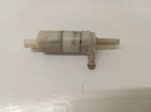 Mercedes Benz E-Class W211 (2002–2009) Front windshield washer pump 12VPOM - 3