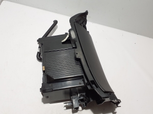RENAULT Scenic (2016–2026) Kindalaegas 681081737R - 5