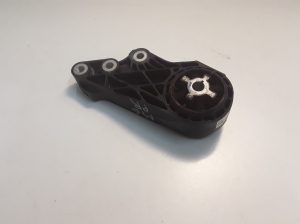 MG, MG 5 I (2020–2026) Engine mount 10758187 - 2
