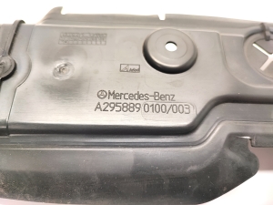 Mercedes Benz EQE V295 (2022–2026) Esiporitiiva muu osa A2958890100 - 4
