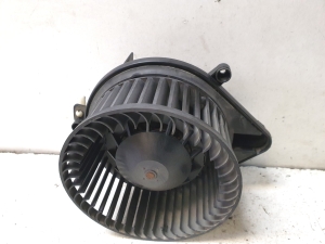 AUDI A4 B7 (2004–2008) Salongi puhuri mootor 8363199 - 3