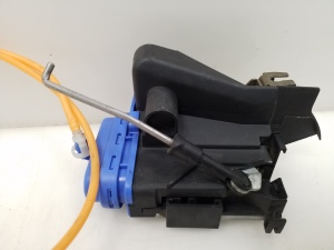 AUDI A4 B5 (1994–2001) Tailgate lock 8D0839016A - 2