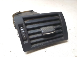 AUDI A4 B7 (2004–2008) Dashboard air vent grilles 8E0820902F - 5